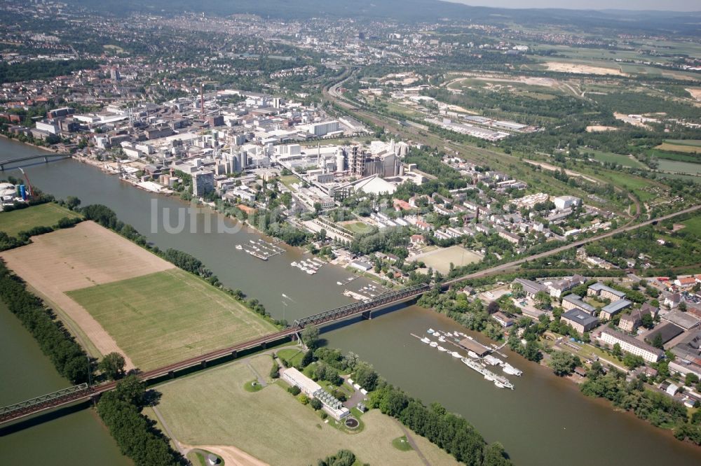 Luftbild Wiesbaden - Stadtteil Mainz-Amöneburg in Wiesbaden im Bundesland Hessen