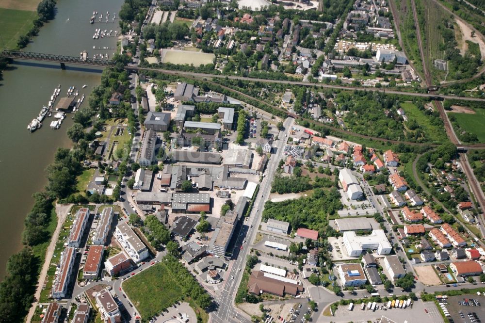 Wiesbaden von oben - Stadtteil Mainz-Amöneburg in Wiesbaden im Bundesland Hessen