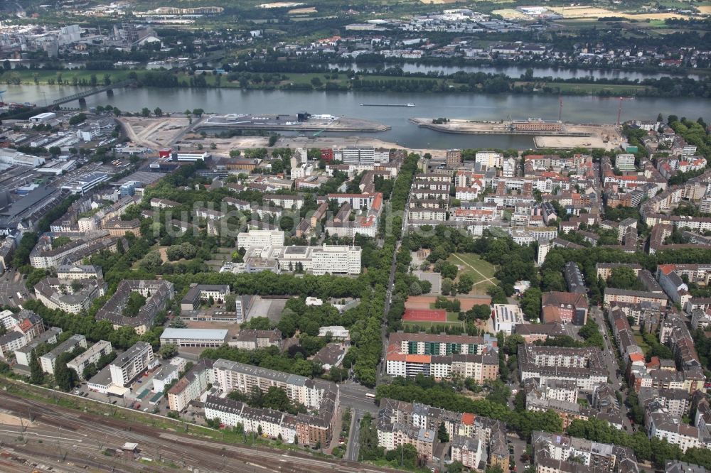 Luftaufnahme Mainz - Stadtteil Mainz Neustadt im Stadtgebiet in Mainz im Bundesland Rheinland-Pfalz