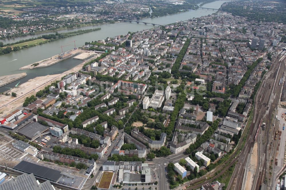 Mainz aus der Vogelperspektive: Stadtteil Mainz Neustadt im Stadtgebiet in Mainz im Bundesland Rheinland-Pfalz