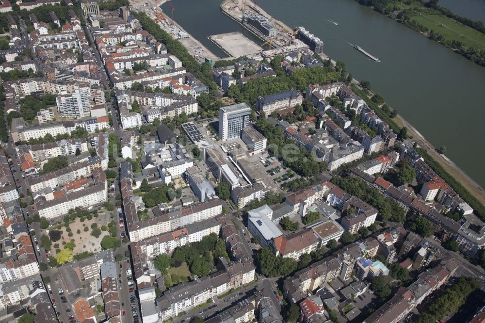 Luftaufnahme Mainz - Stadtteil Mainz Neustadt im Stadtgebiet in Mainz im Bundesland Rheinland-Pfalz