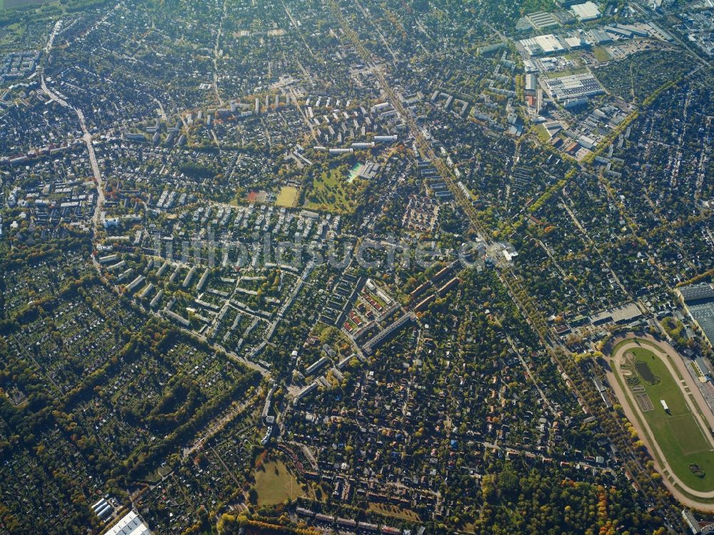 Berlin von oben - Stadtteil Mariendorf im Stadtgebiet in Berlin