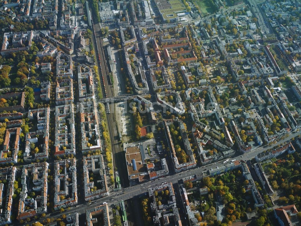 Berlin von oben - Stadtteil Neukölln im Stadtgebiet in Berlin