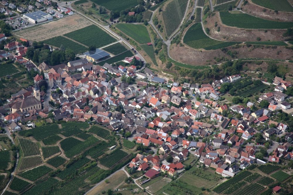 Luftbild Vogtsburg im Kaiserstuhl - Stadtteil Oberrotweil im Stadtgebiet in Vogtsburg im Kaiserstuhl im Bundesland Baden-Württemberg