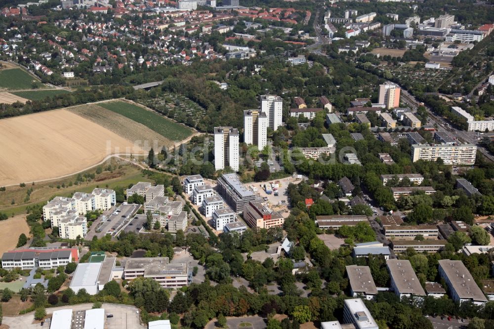 Mainz von oben - Stadtteil Oberstadt im Stadtgebiet in Mainz im Bundesland Rheinland-Pfalz