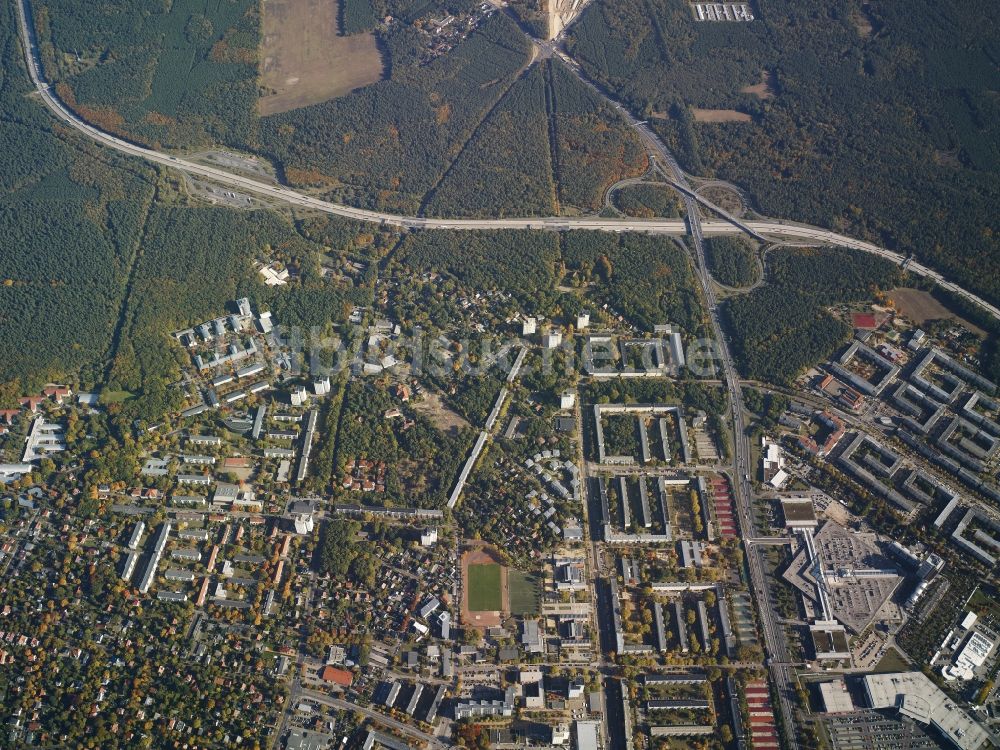 Potsdam aus der Vogelperspektive: Stadtteil Potsdam Südost mit Wohngebieten im Stadtgebiet in Potsdam im Bundesland Brandenburg