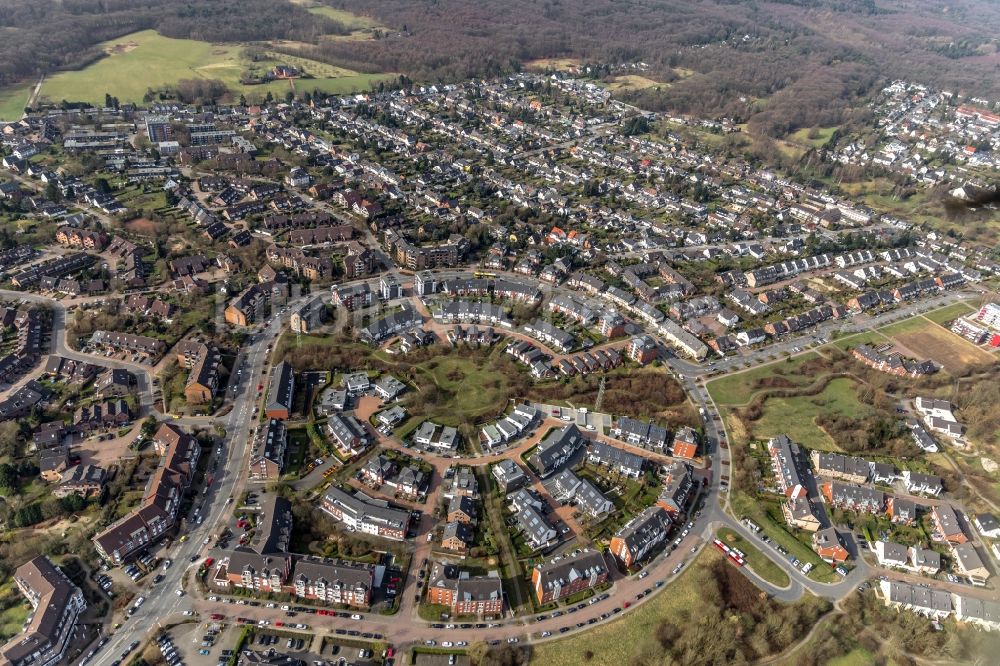 Luftaufnahme Mülheim an der Ruhr - Stadtteil Saarn im Stadtgebiet in Mülheim an der Ruhr im Bundesland Nordrhein-Westfalen