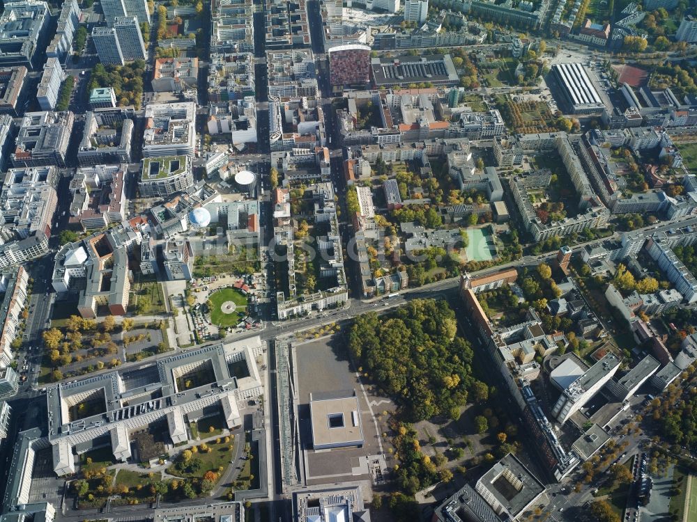 Luftbild Berlin - Stadtteil südlich der Leipziger Straße im Bezirk Kreuzberg in Berlin