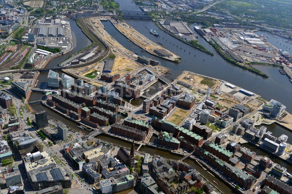 Luftbild Hamburg - Stadtteil - Stadtansicht der Speicherstadt am Ufer der Elbe am Kaiserkai im Hamburger Hafen