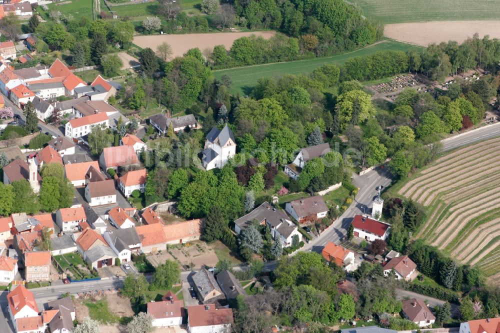 Schornsheim aus der Vogelperspektive: Stadtteil im Stadtgebiet in Schornsheim im Bundesland Rheinland-Pfalz