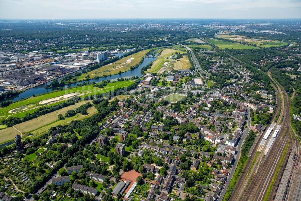 Mülheim an der Ruhr von oben - Stadtteil Styrum im Stadtgebiet in Mülheim an der Ruhr im Bundesland Nordrhein-Westfalen