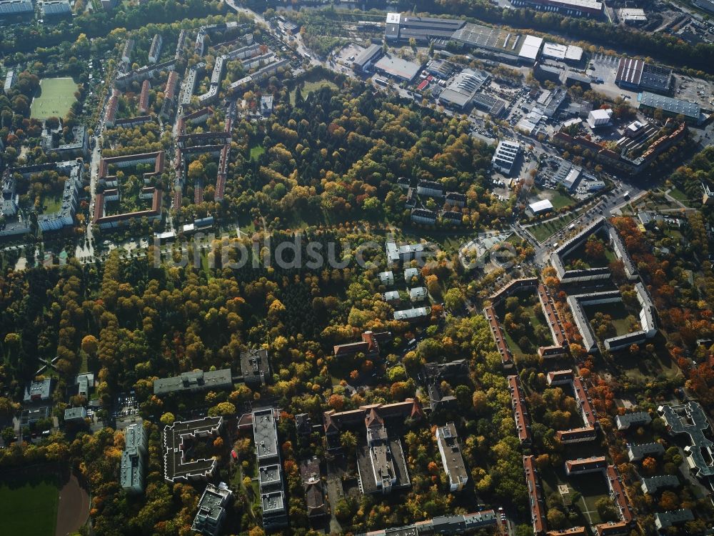 Berlin von oben - Stadtteil Tempelhof-Schöneberg im Stadtgebiet in Berlin