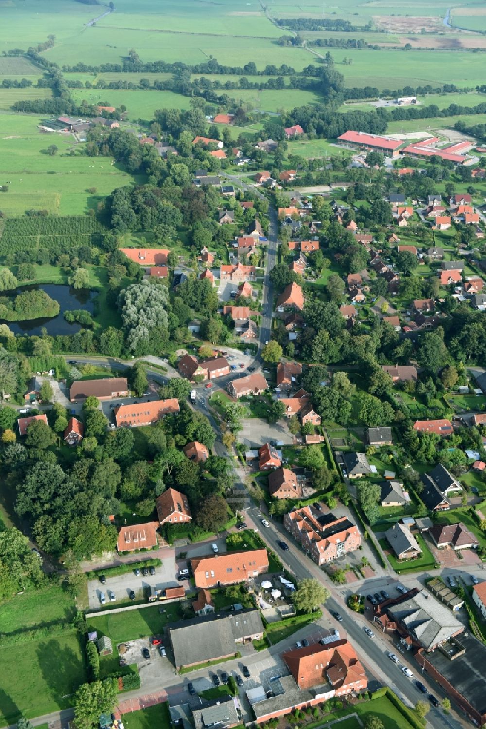 Großefehn aus der Vogelperspektive: Stadtteil Timmel im Stadtgebiet in Großefehn im Bundesland Niedersachsen