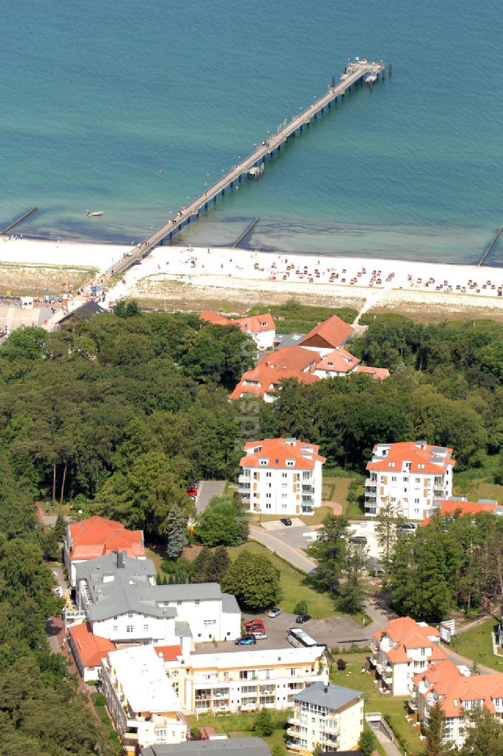 Graal-Müritz von oben - Stadtteil und Uferpromenade in Graal-Müritz in Mecklenburg-Vorpommern