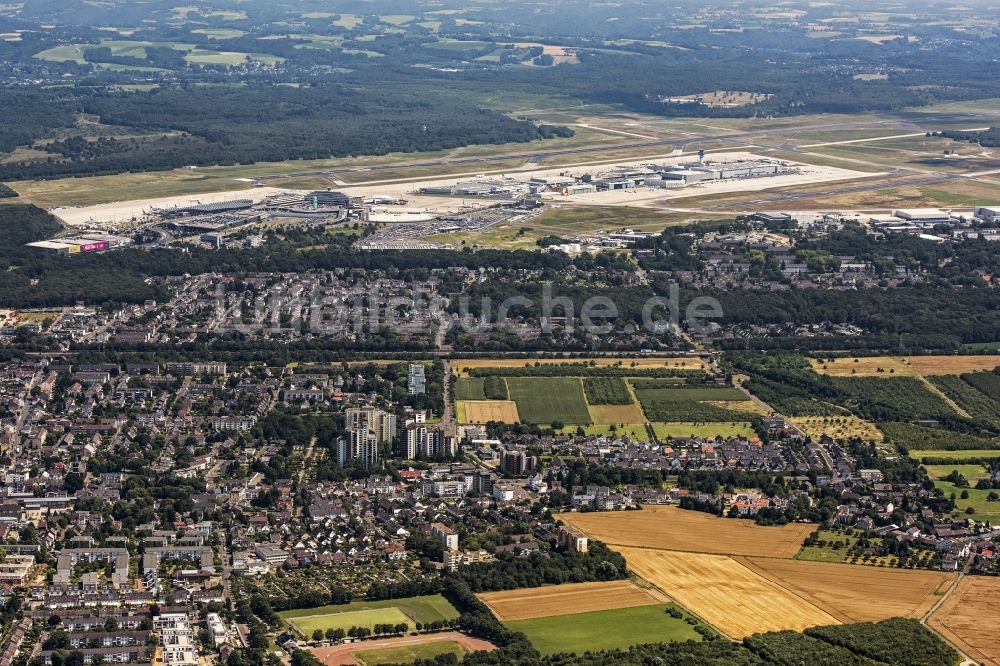 Köln aus der Vogelperspektive: Stadtteil Wahnheide im Stadtgebiet in Köln im Bundesland Nordrhein-Westfalen