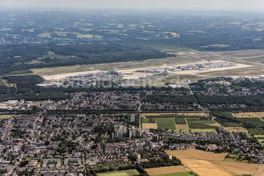 Luftbild Köln - Stadtteil Wahnheide im Stadtgebiet in Köln im Bundesland Nordrhein-Westfalen