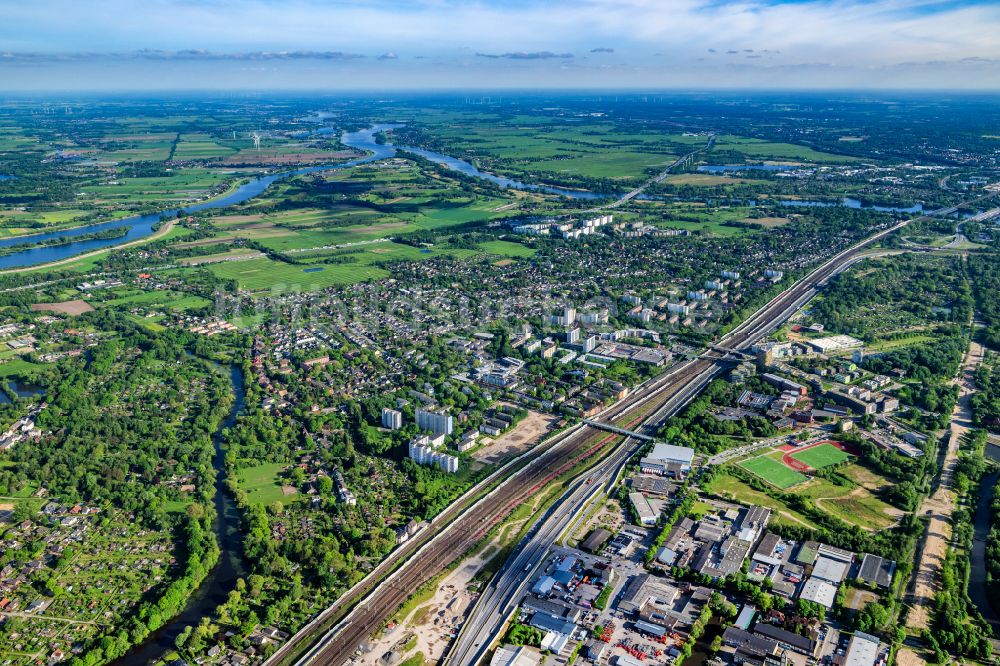 Luftaufnahme Hamburg - Stadtteil Wilhelmsburg an der Kirchdorferstraße in Hamburg, Deutschland