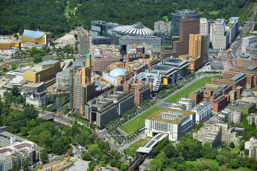 Berlin von oben - Stadtteilanicht Potsdamer Platz mit den Park Kolonaden in Berlin Mitte Tiergarten