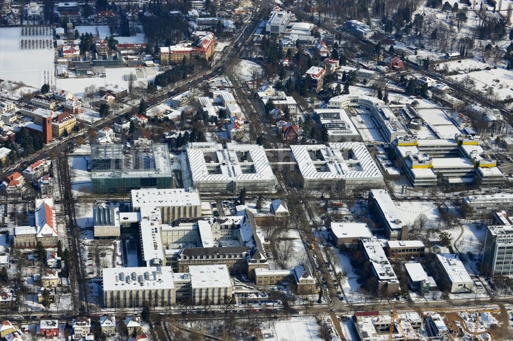 Luftaufnahme Berlin - Stadtteilansicht des Areales Lansstraße, Takustraße am Campus der FU in Berlin Dahlem