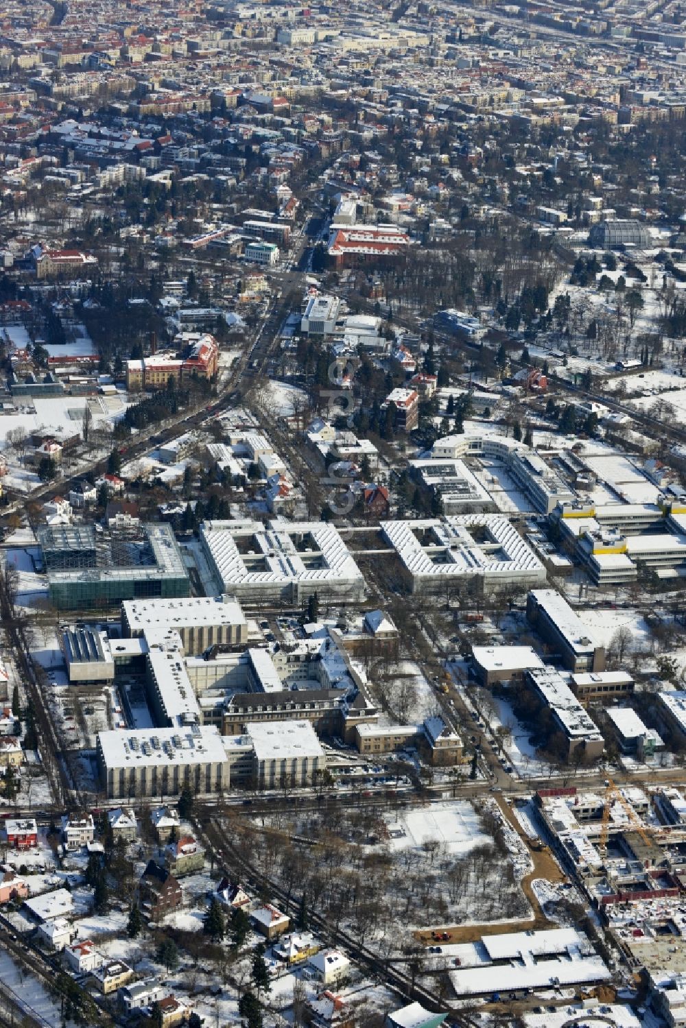 Luftbild Berlin - Stadtteilansicht des Areales Lansstraße, Takustraße am Campus der FU in Berlin Dahlem