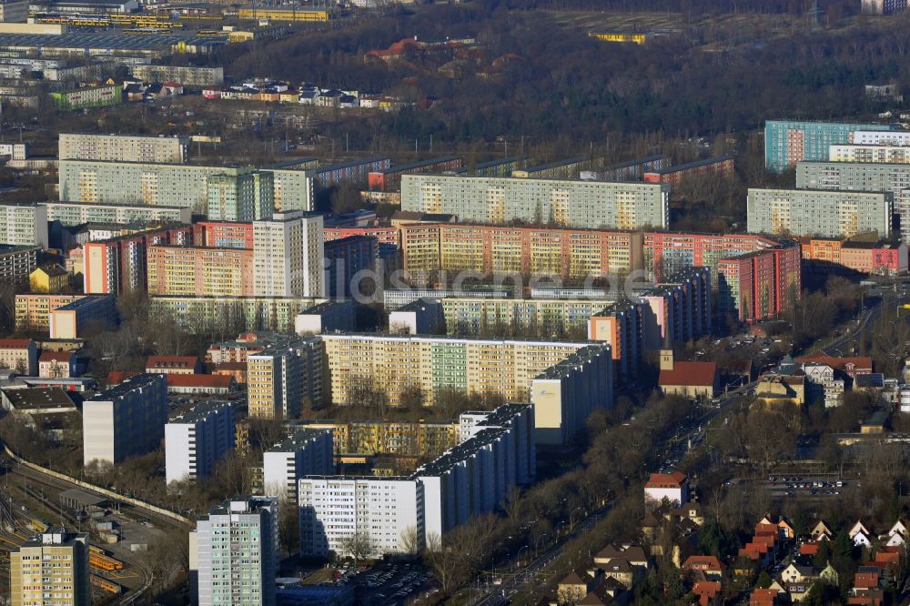 Luftaufnahme Berlin - Stadtteilansicht Berlin- Friedrichsfelde / Lichtenberg an der Erich-Kurz-Straße / Am Tierpark in Berlin