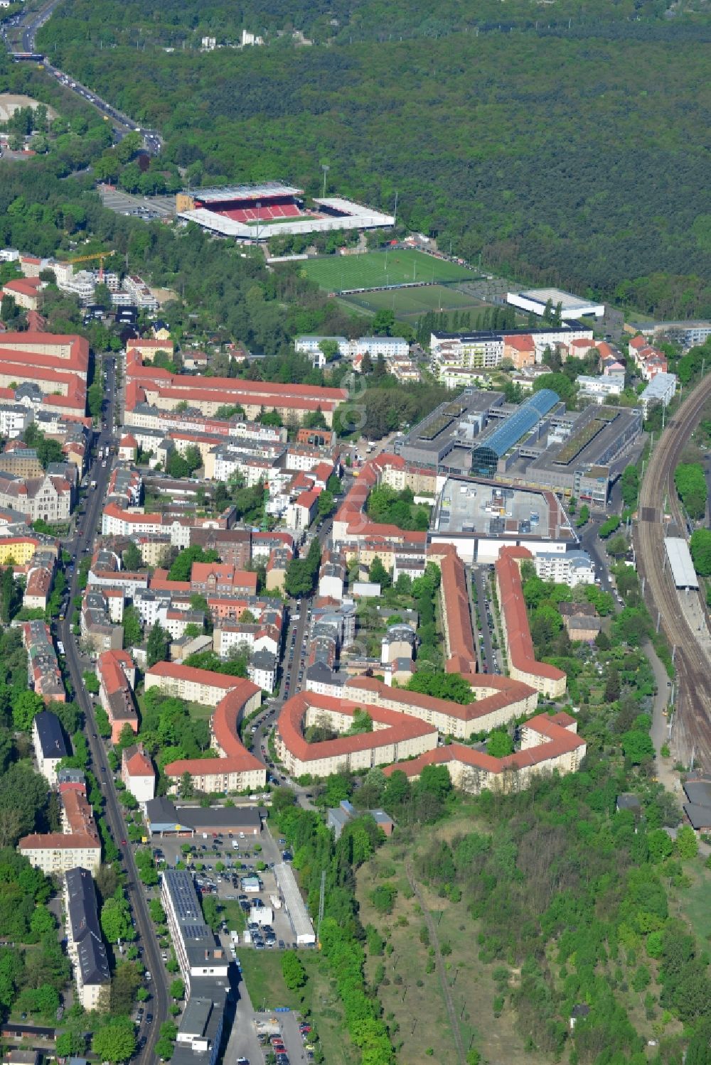 Berlin aus der Vogelperspektive: Stadtteilansicht von Berlin-Köpenick im Bezirk Treptow-Köpenick in Berlin