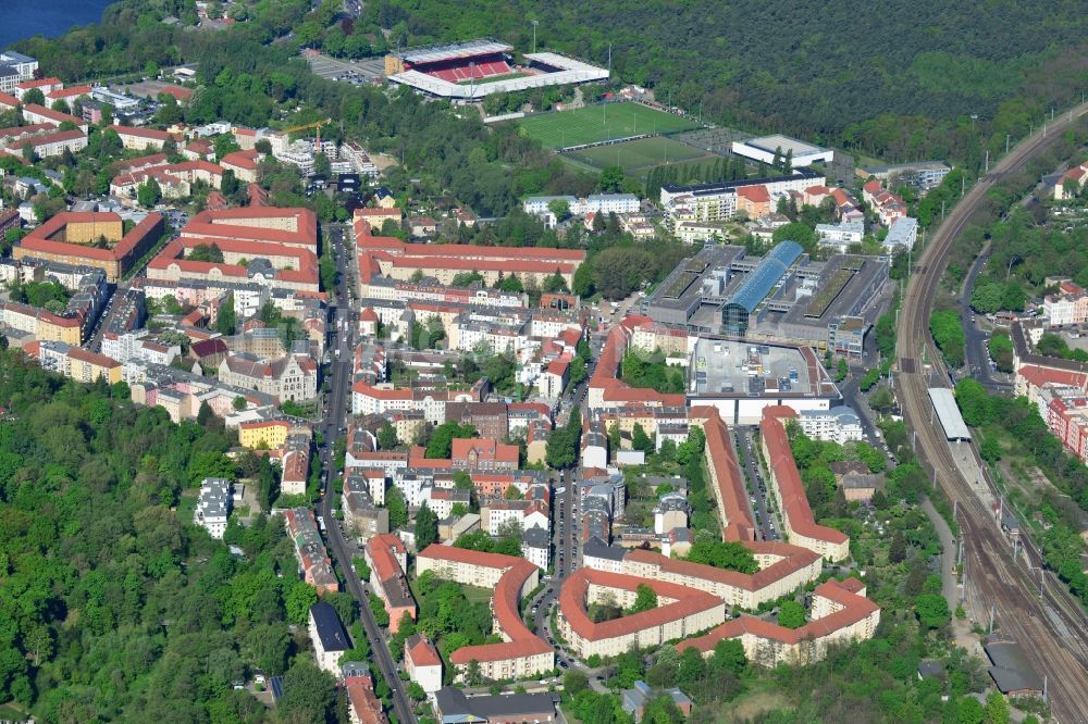 Luftbild Berlin - Stadtteilansicht von Berlin-Köpenick im Bezirk Treptow-Köpenick in Berlin