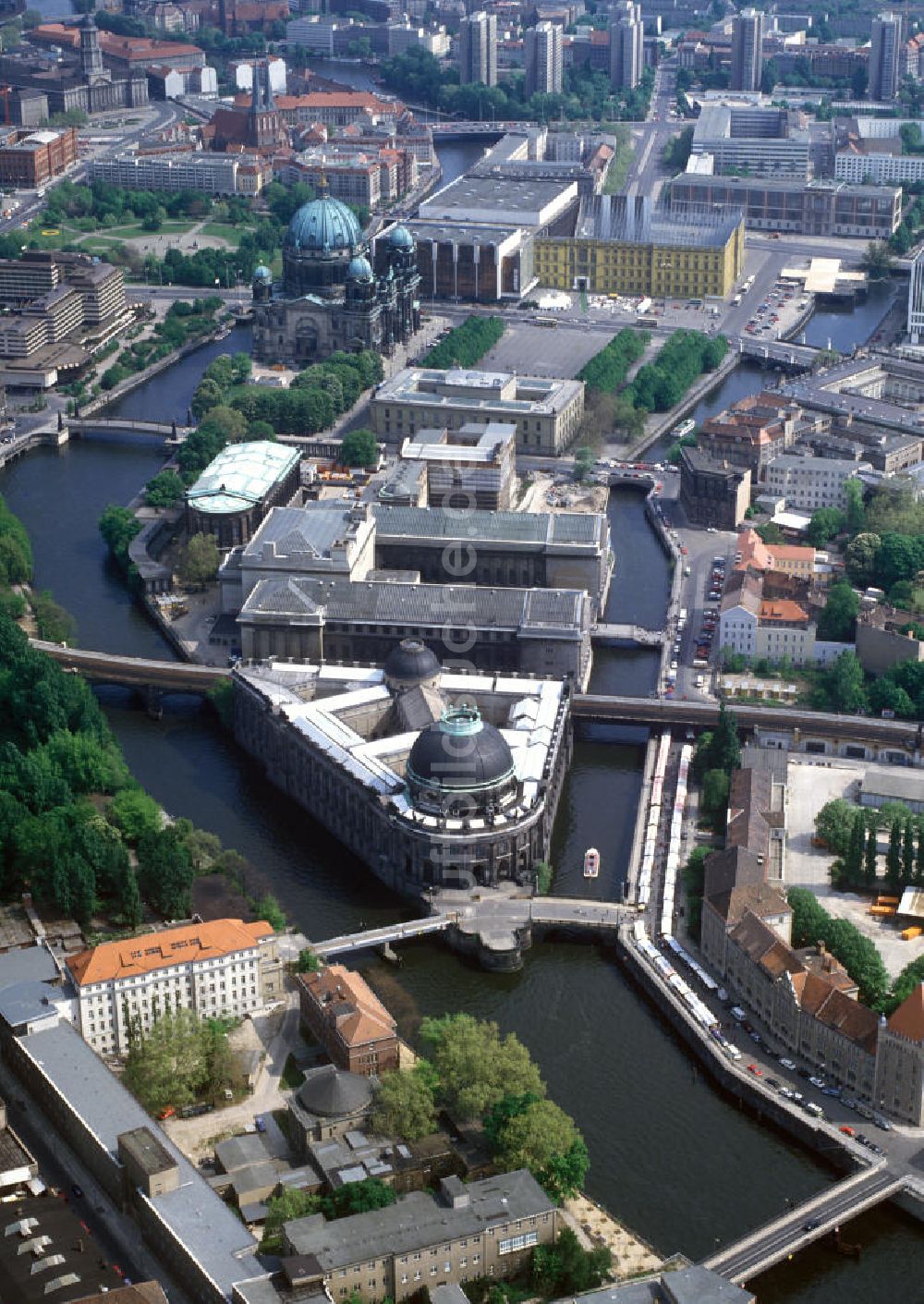 Berlin von oben - Stadtteilansicht Berlin-Mitte