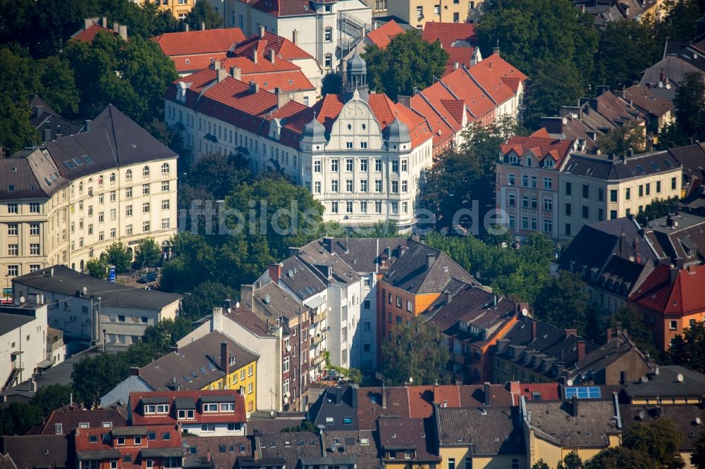 Luftaufnahme Dortmund - Stadtteilansicht des Borsigplatzes und des Hauptgebäudes der Wohnbaugenossenschaft Borsigblock in Dortmund im Bundesland Nordrhein-Westfalen