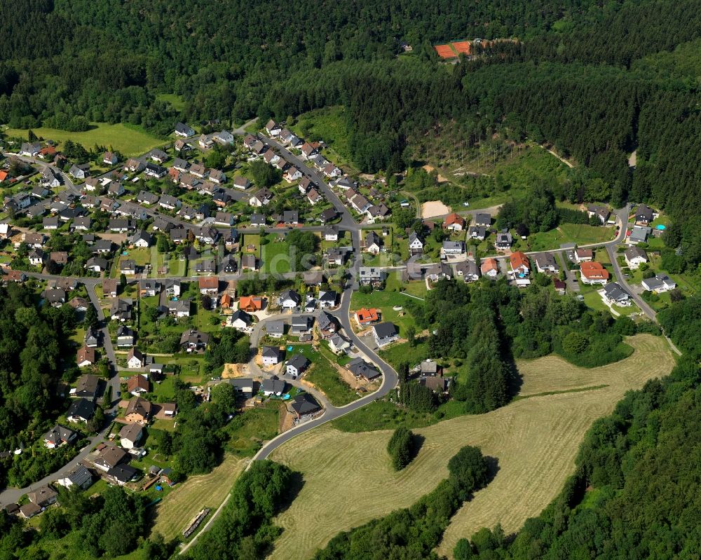 Brachbach von oben - Stadtteilansicht von Brachbach in Kirchen (Sieg) im Bundesland Rheinland-Pfalz