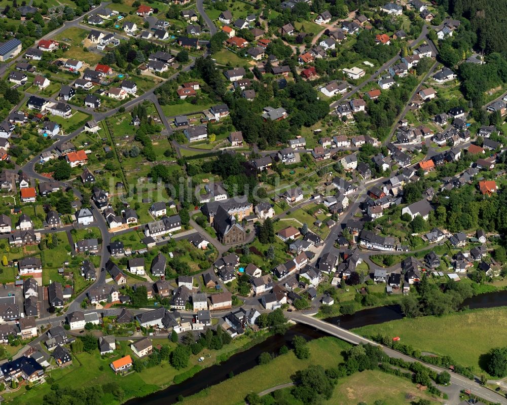 Brachbach aus der Vogelperspektive: Stadtteilansicht von Brachbach in Kirchen (Sieg) im Bundesland Rheinland-Pfalz