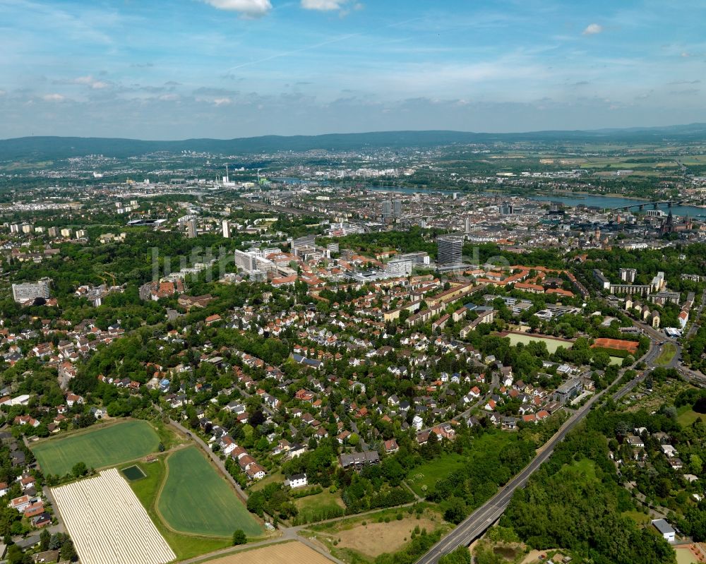 Mainz aus der Vogelperspektive: Stadtteilansicht von Bretzenheim in Mainz im Bundesland Rheinland-Pfalz