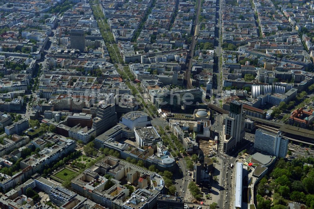 Berlin von oben - Stadtteilansicht der City West am Breitscheidplatz , Budapester Straße am Kudammm - Kurfürstendamm in Berlin - Charlottenburg