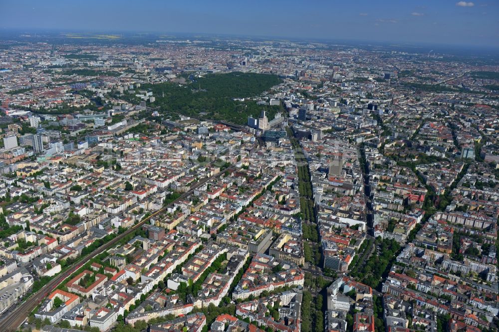 Luftaufnahme Berlin - Stadtteilansicht der City West am Kudammm Kurfürstendamm in Berlin - Charlottenburg