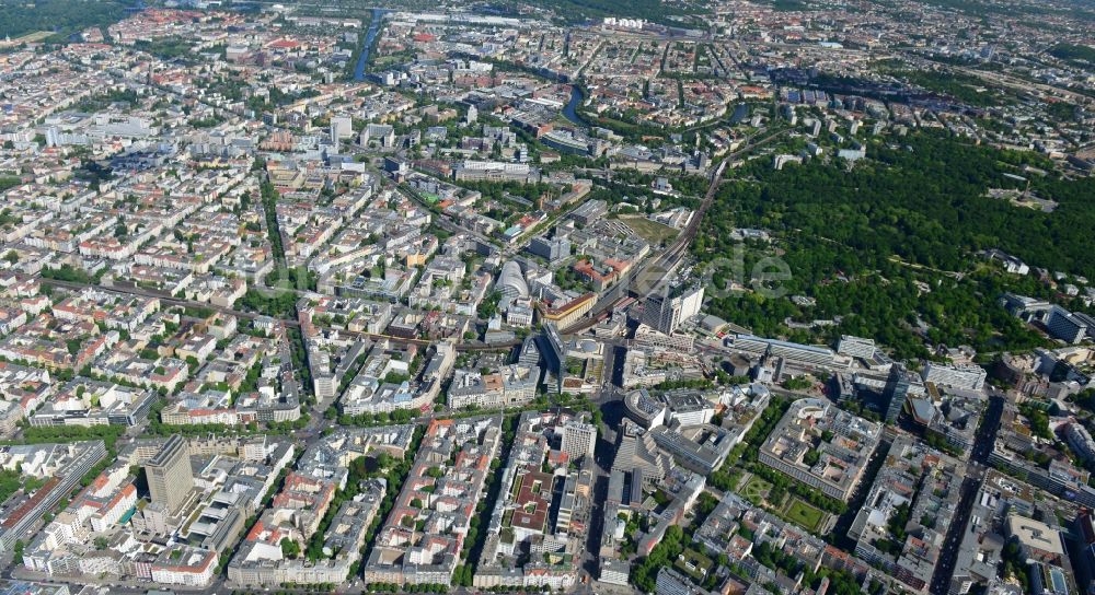 Berlin aus der Vogelperspektive: Stadtteilansicht der City West am Kudammm Kurfürstendamm in Berlin - Charlottenburg