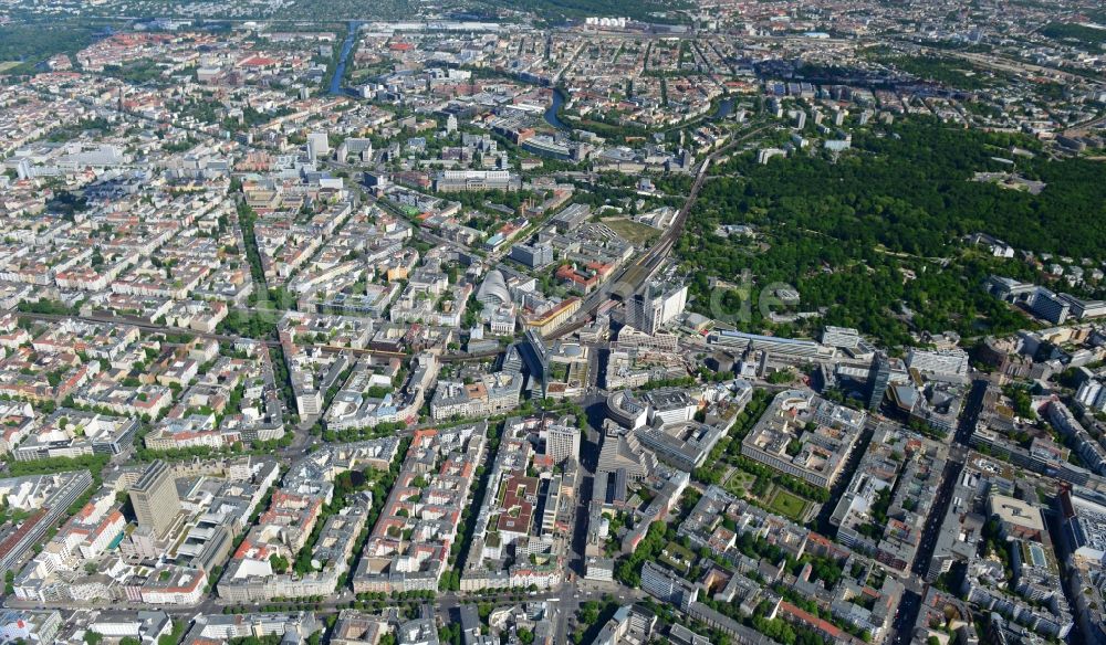 Luftbild Berlin - Stadtteilansicht der City West am Kudammm Kurfürstendamm in Berlin - Charlottenburg