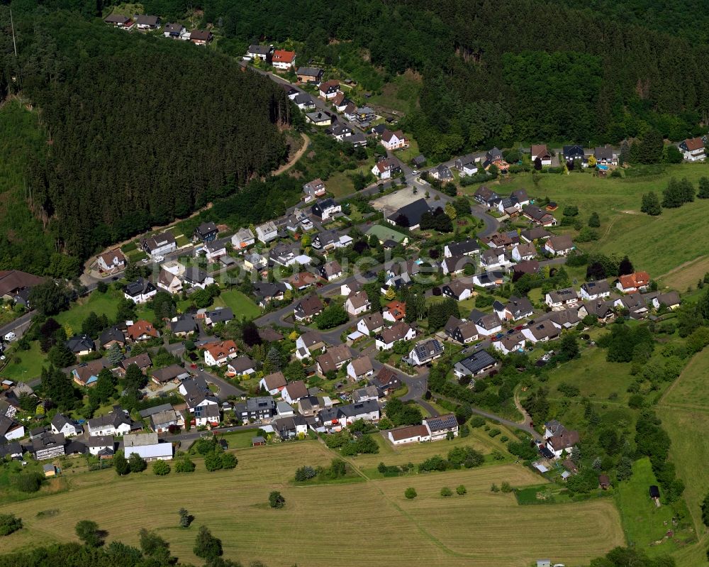 Herdorf aus der Vogelperspektive: Stadtteilansicht von Dermbach in Herdorf im Bundesland Rheinland-Pfalz