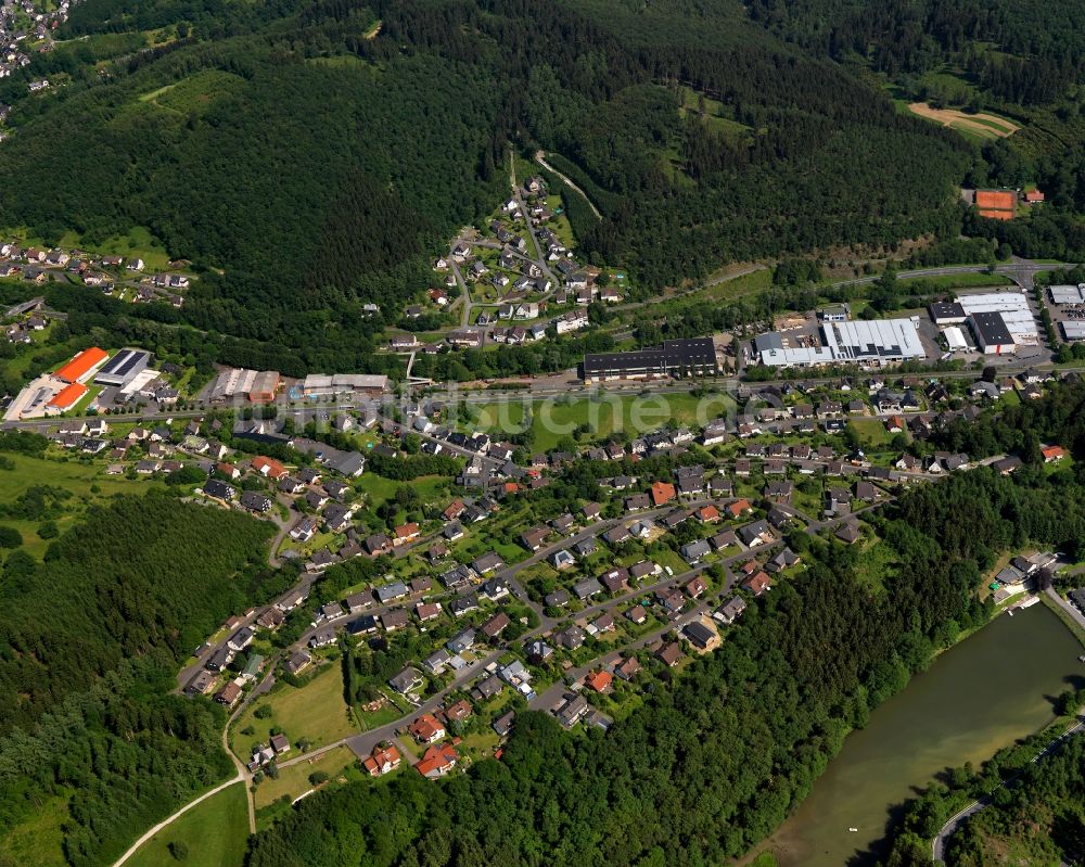 Niederfischbach aus der Vogelperspektive: Stadtteilansicht von Eicherhof in Niederfischbach im Bundesland Rheinland-Pfalz