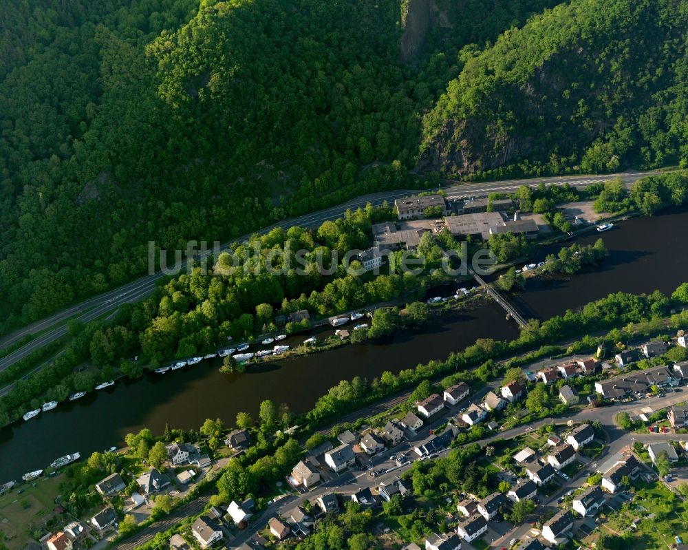 Luftaufnahme Lahnstein - Stadtteilansicht von Friedland im Osten von Lahnstein im Bundesland Rheinland-Pfalz