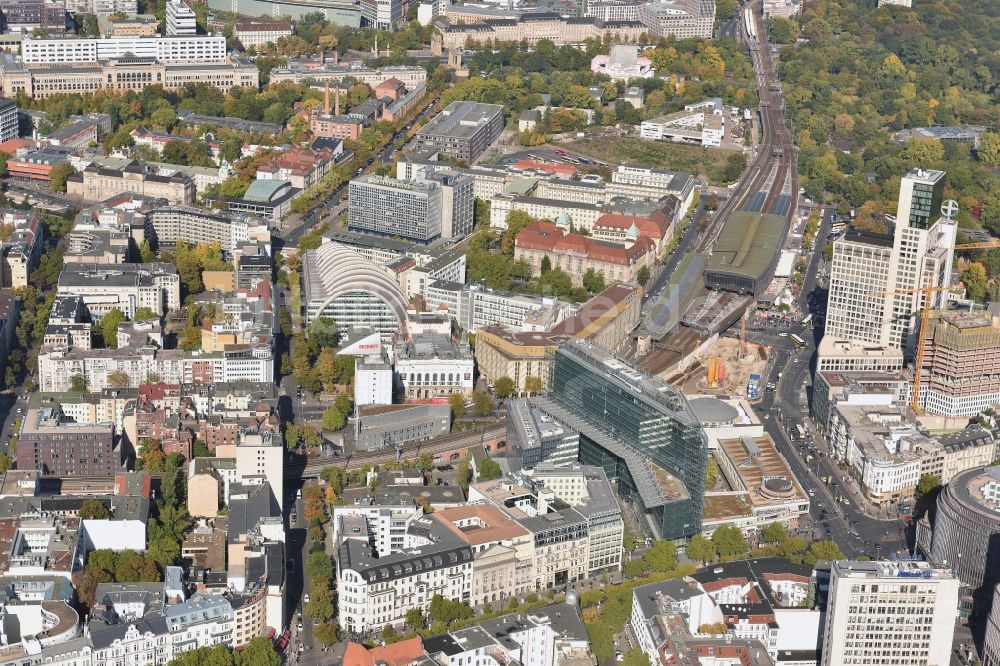 Berlin von oben - Stadtteilansicht des Gebietes im Süden des Bahnhof Berlin Zoologischer Garten (Bahnhof Zoo) im Ortsteil Charlottenburg in Berlin