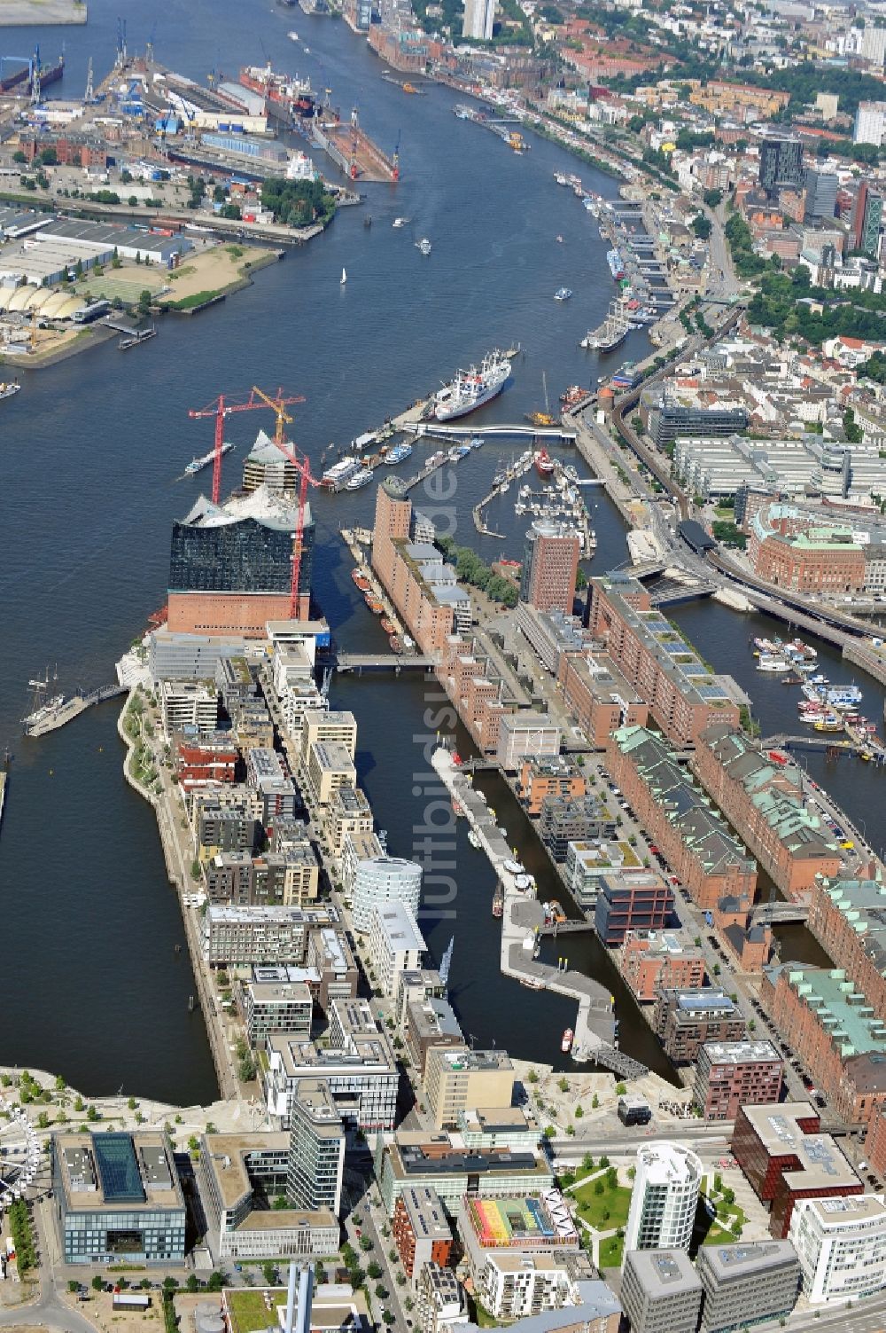 Luftbild Hamburg - Stadtteilansicht von der Hafencity in Hamburg