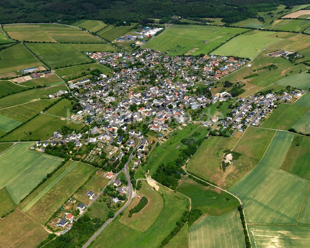 Hennweiler von oben - Stadtteilansicht von Hennweiler im Bundesland Rheinland-Pfalz