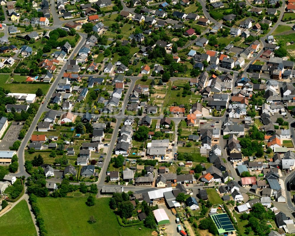 Hennweiler aus der Vogelperspektive: Stadtteilansicht von Hennweiler im Bundesland Rheinland-Pfalz