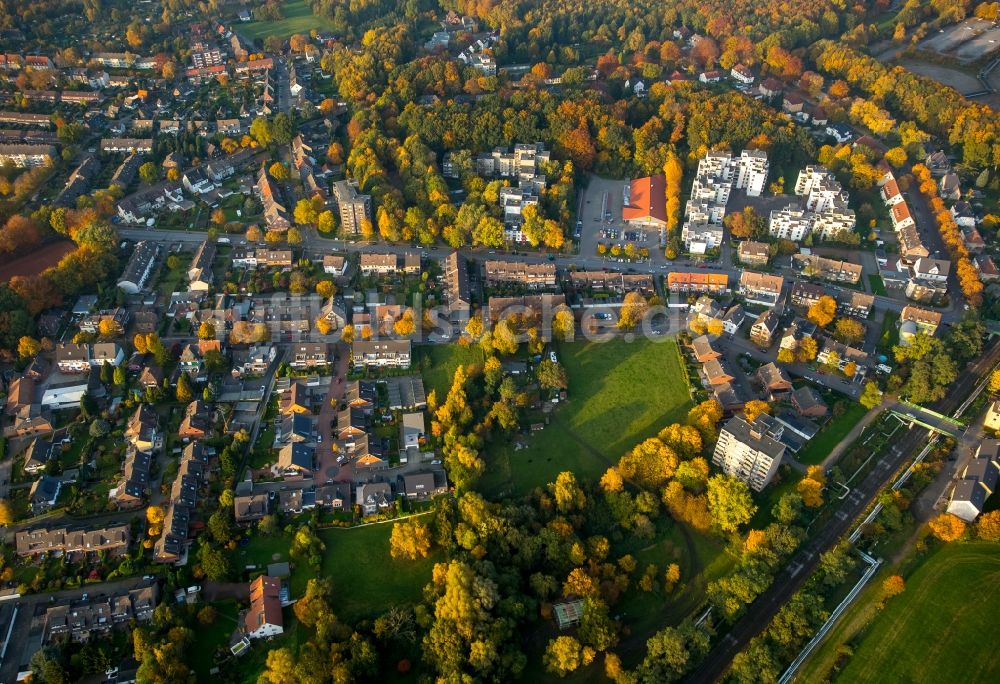 Luftbild Gladbeck - Stadtteilansicht des herbstlichen Stadtteils Zweckel entlang der Winkelstraße und des Scheidewegs in Gladbeck im Bundesland Nordrhein-Westfalen