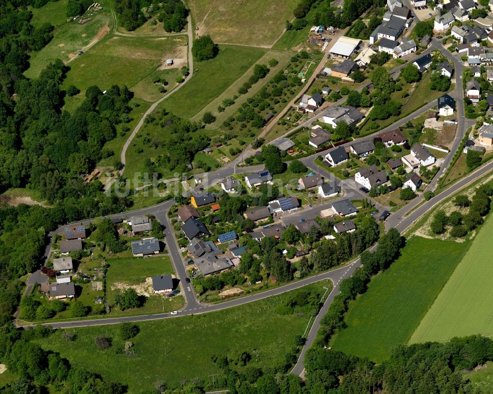 Luftbild Boppard - Stadtteilansicht von Holzfeld im Süden von Boppard im Bundesland Rheinland-Pfalz