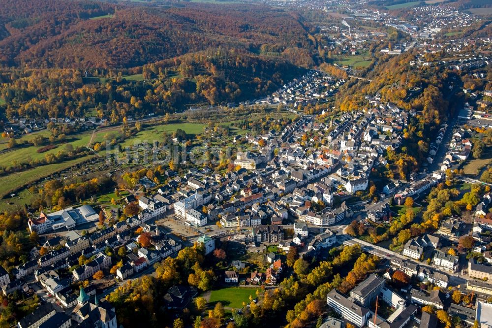 Luftaufnahme Arnsberg - Stadtteilansicht der Innenstadt von Arnsberg im Bundesland Nordrhein-Westfalen