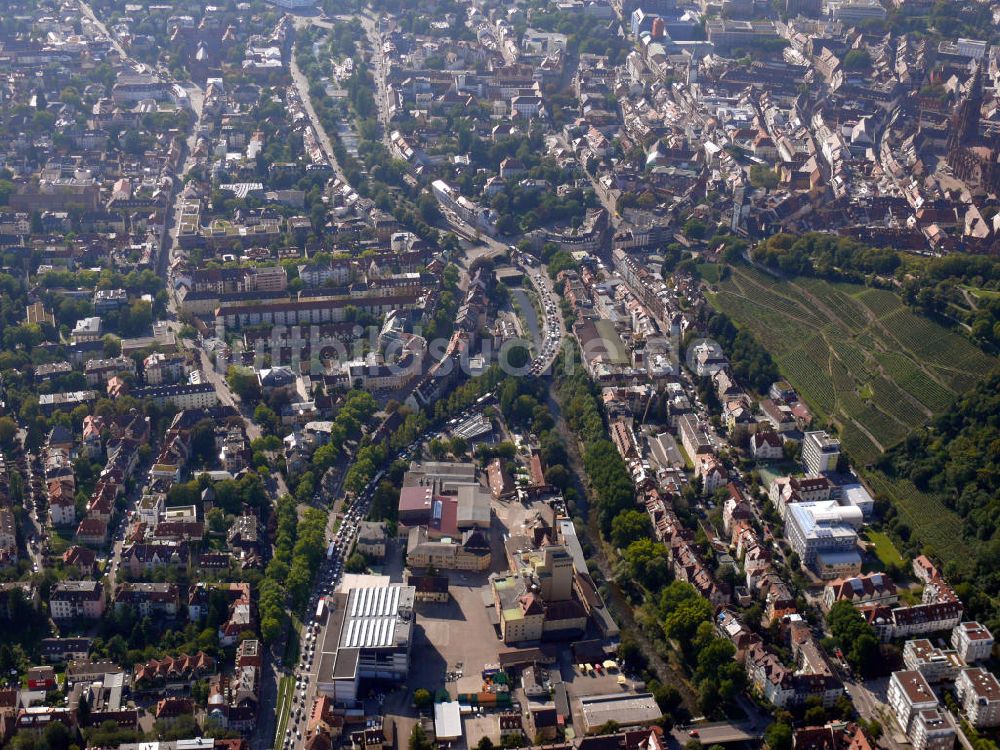 Freiburg im Breisgau aus der Vogelperspektive: Stadtteilansicht der Innenstadt von Freiburg, Baden-Württemberg