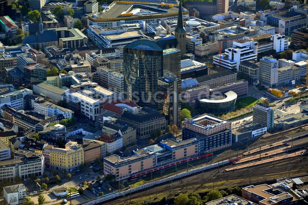 Luftaufnahme Dortmund - Stadtteilansicht der Innenstadt mit dem Hochhaus- Gebäude RWE Tower am Freistuhl in Dortmund im Bundesland Nordrhein-Westfalen