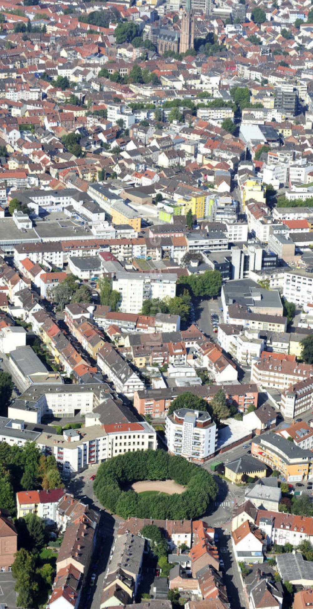 Luftaufnahme Kaiserslautern - Stadtteilansicht Kaiserslautern mit Adolph-Kolping-Platz