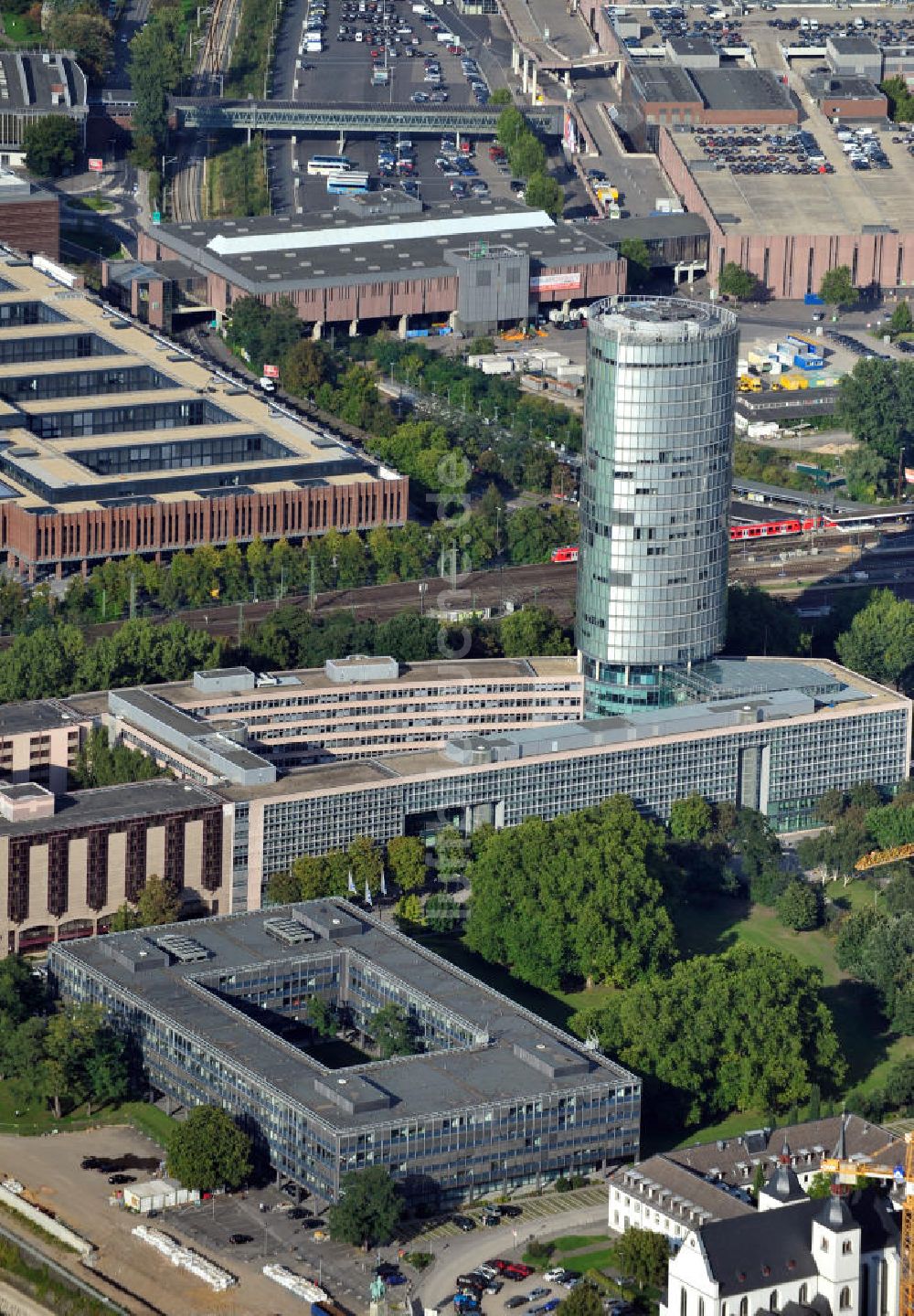 Köln Deutz aus der Vogelperspektive: Stadtteilansicht Köln-Deutz